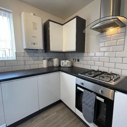 Image 2 - Jackson Street, North Shields, NE30 2HY, United Kingdom - Apartment for rent