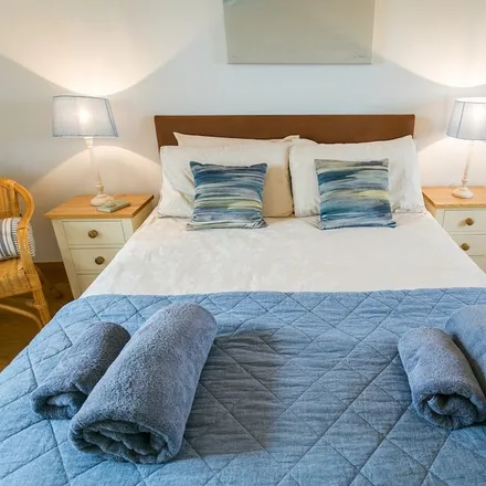 Rent this 2 bed apartment on Llanfaethlu in LL65 4PA, United Kingdom