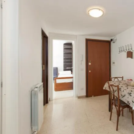 Image 7 - Pincherle/Pisati, Via Salvatore Pincherle, 00146 Rome RM, Italy - Room for rent
