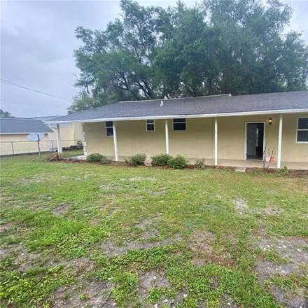 Rent this 3 bed house on Southeast 107 Avenue in Marion County, FL 34421