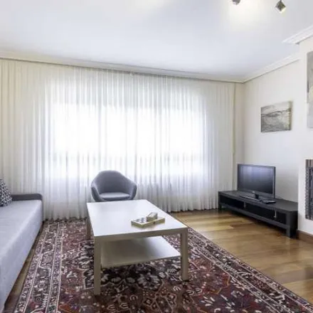Rent this 3 bed apartment on Zadorra Kalea in 48620 Getxo, Spain