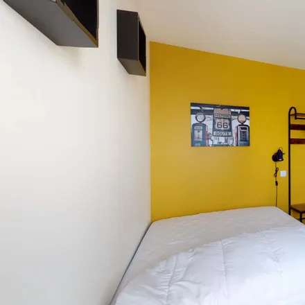 Rent this 2 bed room on 68 Rue des Razeteurs in 34064 Montpellier, France