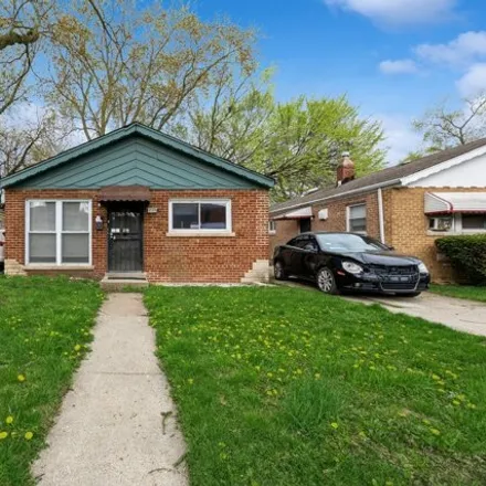 Buy this 3 bed house on 9560 South Yates Avenue in Chicago, IL 60617