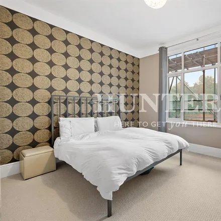 Image 3 - 70 Canfield Gardens, London, NW6 3EA, United Kingdom - Apartment for rent