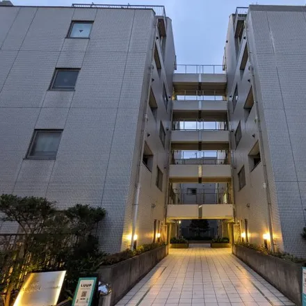 Rent this 1 bed apartment on unnamed road in Shimomeguro 1-chome, Meguro