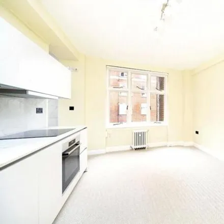 Rent this 1 bed room on 29 Abercorn Place in London, NW8 9DY