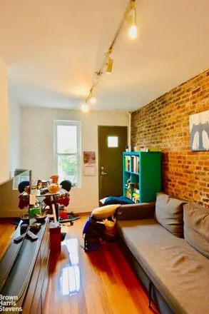 Image 6 - 243 Starr Street, New York, NY 11237, USA - Townhouse for sale
