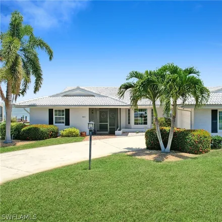 Buy this 3 bed house on 15 Bayview Boulevard in Fort Myers Beach, Lee County