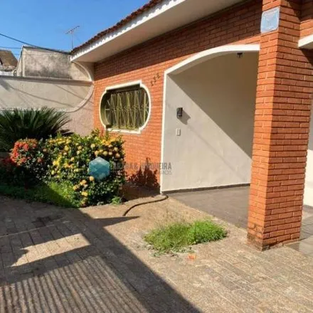 Buy this 4 bed house on Avenida Bartolomeu de Gusmão in Vila Aeroporto, São José do Rio Preto - SP