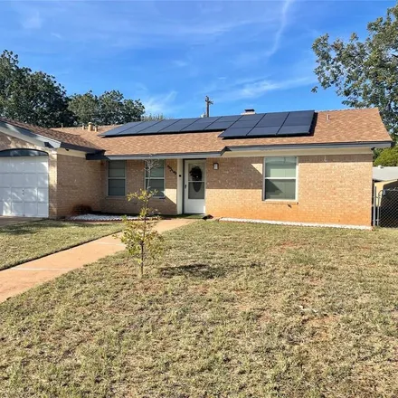 Buy this 3 bed house on 5318 Burbank Drive in Abilene, TX 79605