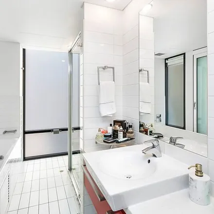Image 8 - Oaks Horizons, 104 North Terrace, Adelaide SA 5000, Australia - Apartment for rent
