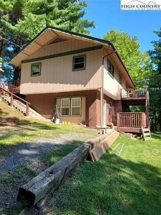 Buy this studio house on 108 Middle Hill Drive in Watauga County, NC 28607