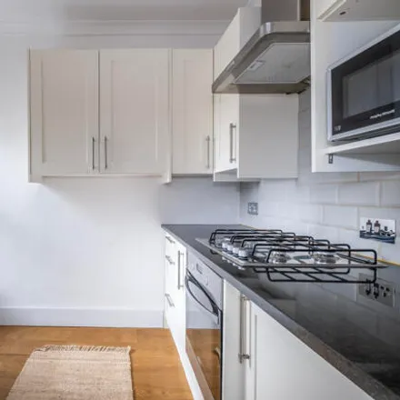 Image 4 - 29, 29A Victoria Road, London, NW6 6SX, United Kingdom - Apartment for sale