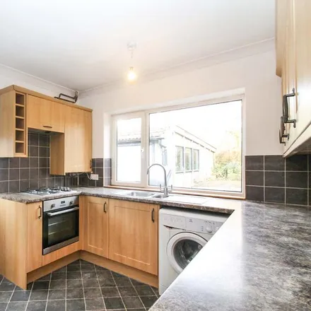 Rent this 3 bed duplex on Newlay Wood Avenue in Farsley, LS18 4LN