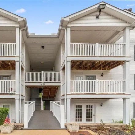 Buy this 2 bed condo on Summertree Spring in Valley Park, Saint Louis County