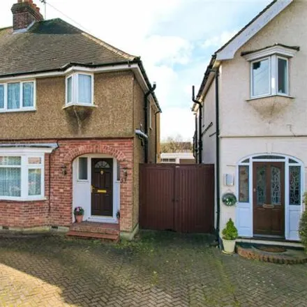 Buy this 3 bed duplex on Dudley Road in Walton-on-Thames, KT12 2JT