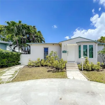 Buy this 2 bed house on 2570 Wilson Street in Hollywood, FL 33020