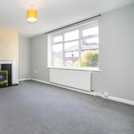 Rent this 3 bed townhouse on Cragside Place in Leeds, LS5 3LY