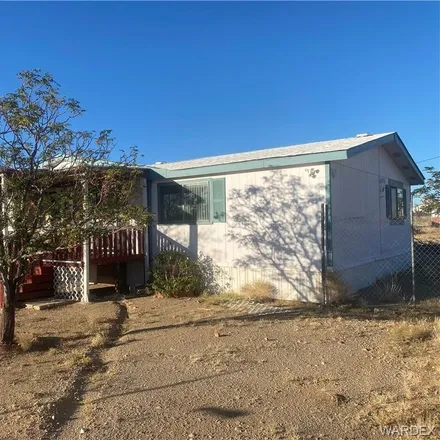 Buy this 3 bed house on 6901 Stirrup Circle in Dolan Springs, AZ 86441