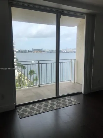 Image 3 - Isola, 770 Claughton Island Drive, Miami, FL 33131, USA - Condo for rent