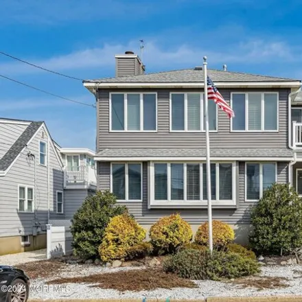 Rent this 4 bed house on 33 New York Avenue in Lavallette, Ocean County