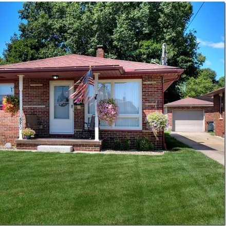 Buy this 3 bed house on 580 Herbert Road in Akron, OH 44312