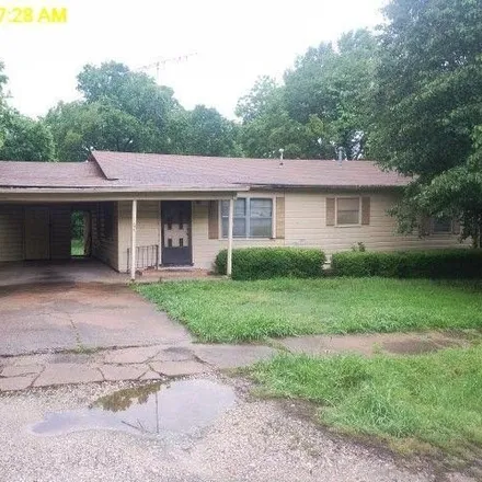 Buy this 2 bed house on 169 Dallas Street in Wolfe City, Hunt County