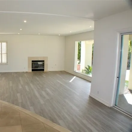 Image 6 - 4635 White Oak Place, Los Angeles, CA 91316, USA - House for rent