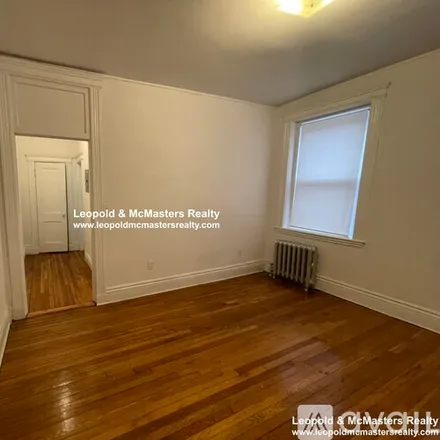 Rent this studio apartment on 116 Warren St