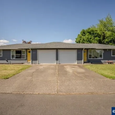 Buy this 4 bed house on 1120 Madrona Street East in Monmouth, OR 97361