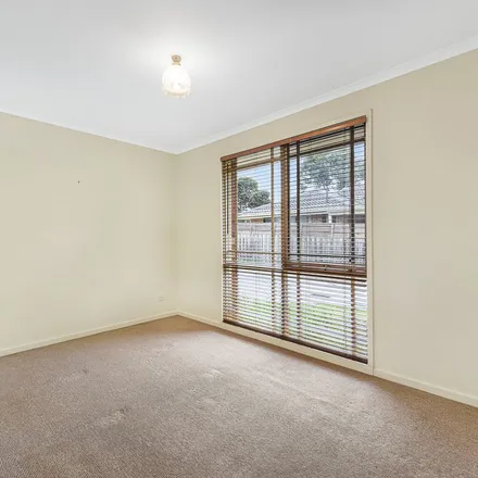 Image 4 - 30 Highclere Avenue, Mount Waverley VIC 3149, Australia - Apartment for rent