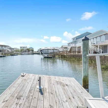 Image 4 - 156 Lumberton Street, Holden Beach, Brunswick County, NC 28462, USA - House for sale