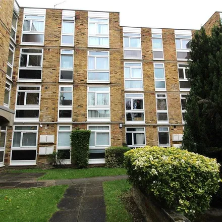 Rent this 2 bed apartment on Cygnet Hospital Ealing in Hillside Road, London