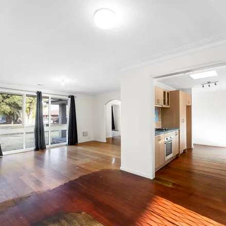 Image 7 - Connel Drive, Melton South VIC 3338, Australia - Apartment for rent
