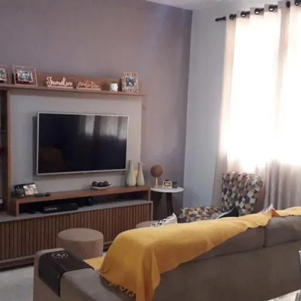 Buy this 3 bed apartment on Rua Doutor Luís Gaudie Ley in Penha, Rio de Janeiro - RJ