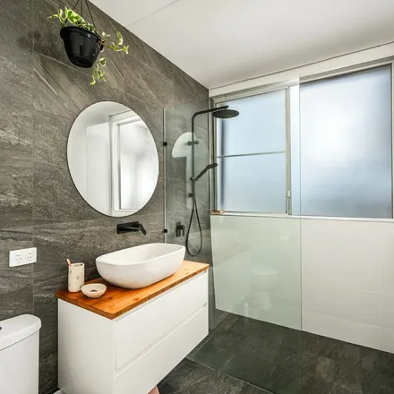 Image 5 - Arlington Street, Belmont North NSW 2280, Australia - Apartment for rent