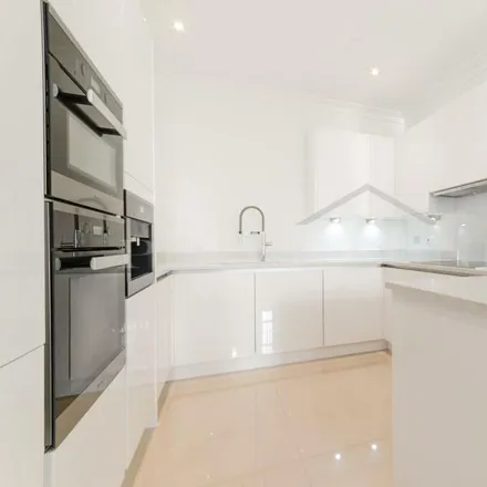 Image 3 - Palace Wharf, 6-23 Rainville Road, London, W6 9HB, United Kingdom - Apartment for rent