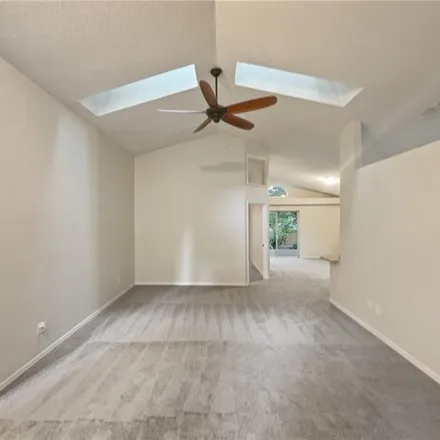 Image 3 - 1031 Royal Oaks Dr, Apopka, Florida, 32703 - House for sale