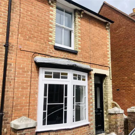 Rent this 3 bed townhouse on The White House in 6 St. Peter's Lane, Canterbury