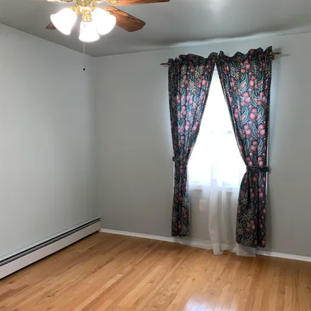 Image 2 - 1 Mocorito Way, South Toms River, NJ 08757, USA - Room for rent