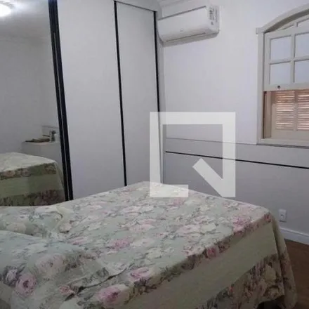 Buy this 5 bed house on Rua Vereador Orlando Bonfim in Planalto, Belo Horizonte - MG