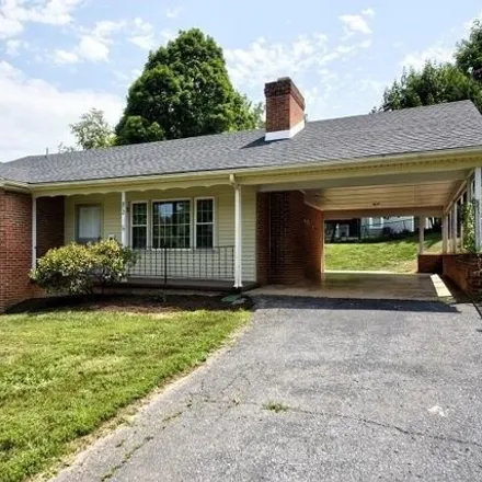 Buy this 3 bed house on 836 Skymont Road in Staunton, VA 24401