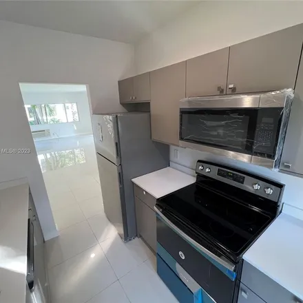 Image 5 - 1154 98th Street, Bay Harbor Islands, Miami-Dade County, FL 33154, USA - Apartment for rent