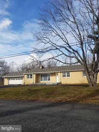 Buy this 4 bed house on 6072 Restview Drive in Lower Paxton Township, PA 17112