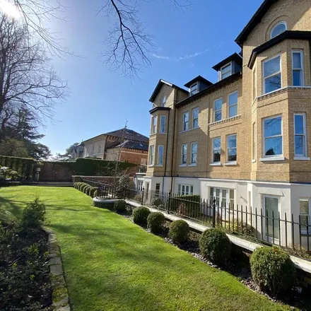 Rent this 3 bed apartment on Chesham Place in Altrincham, WA14 2JL