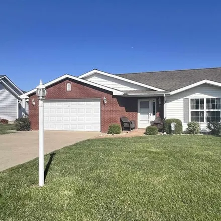 Buy this 2 bed house on 1501 Cheyenne Drive in Marion, IL 62959