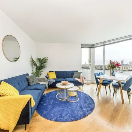 Rent this 2 bed apartment on Hanover House in 32 Westferry Circus, Canary Wharf