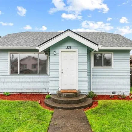 Buy this 3 bed house on 17th Avenue in Longview, WA 98632