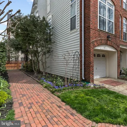 Image 7 - 5239 Tancreti Lane, Alexandria, VA 22304, USA - Townhouse for rent