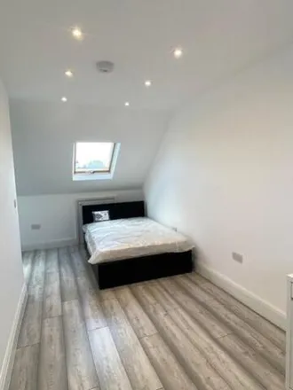 Rent this 3 bed room on Wellington Road in London, HA3 5SE